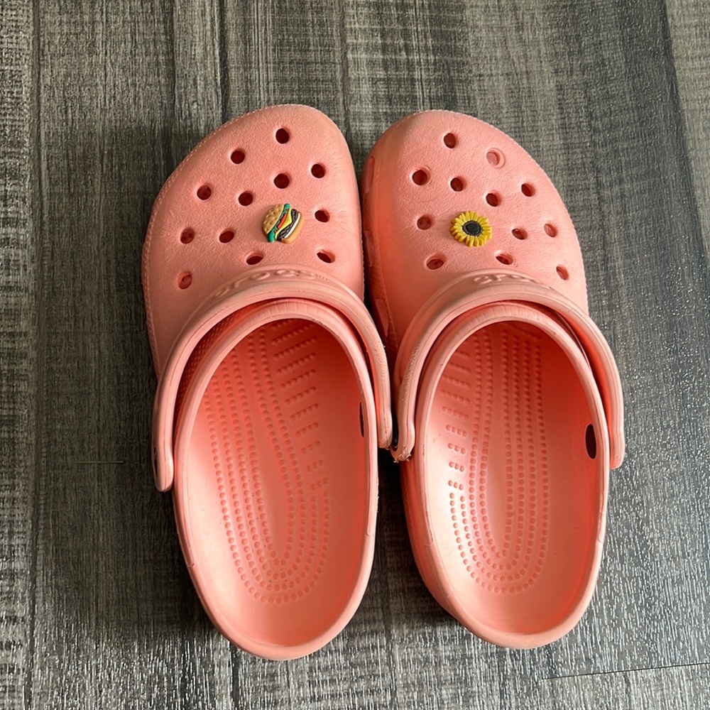 Crocs-Melon